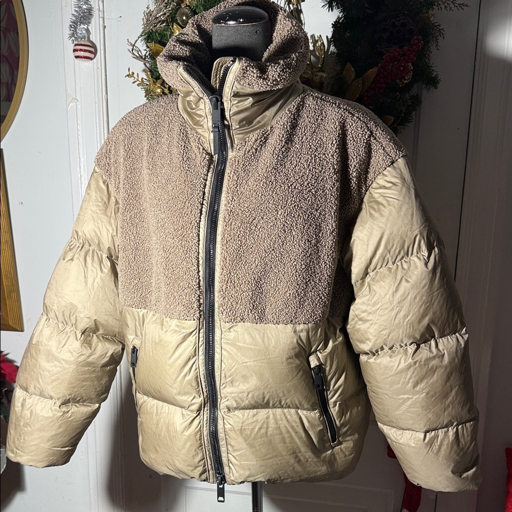 Massimo Dutti Feather down filled puffer jacket brown and tan Med. Like New.